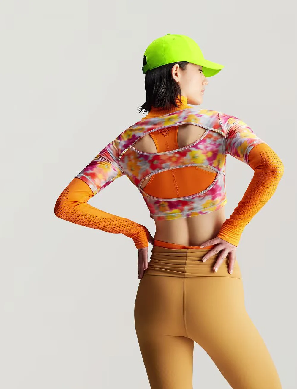 adidas by Stella McCartney - aSMC CROP - t-shirts - activgold/reapnk/clea - 3