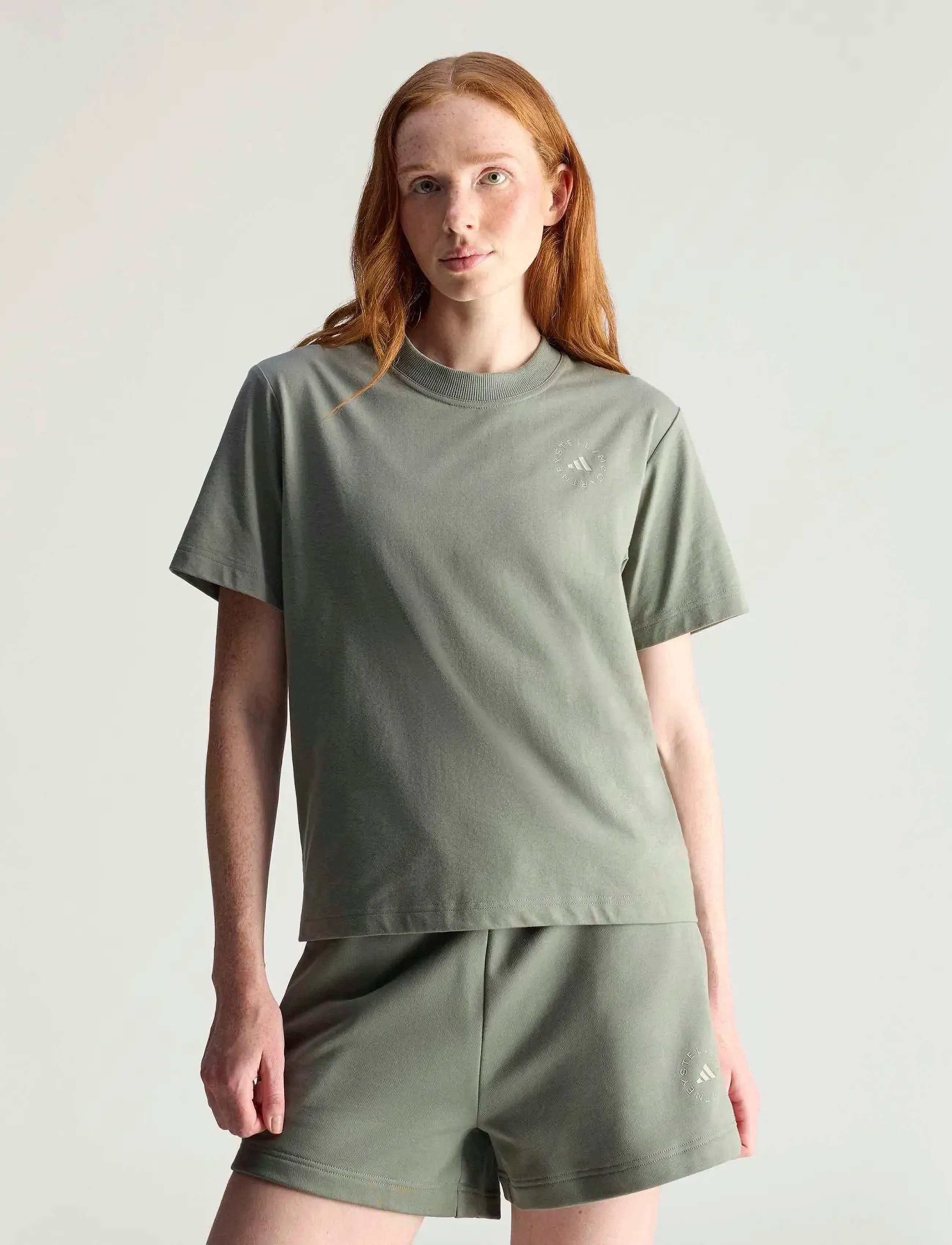 adidas by Stella McCartney aSMC REGL TEE - adidas by Stella McCartney - STOGRN / khaki/green