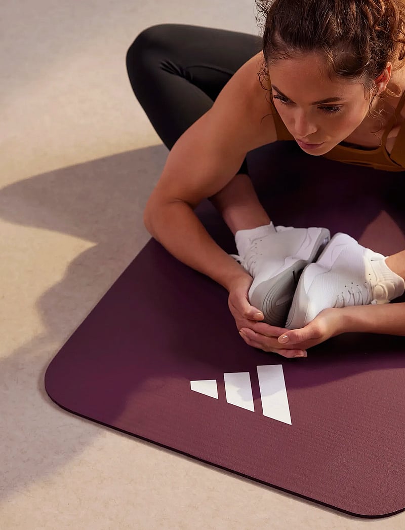 adidas Equipment - Fitness Mat - 7mm - treeningmatid ja tarvikud - maroon - 0