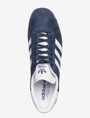 adidas Originals - ADIDAS GAZELLE - lave sneakers - conavy/white/goldmt - 3