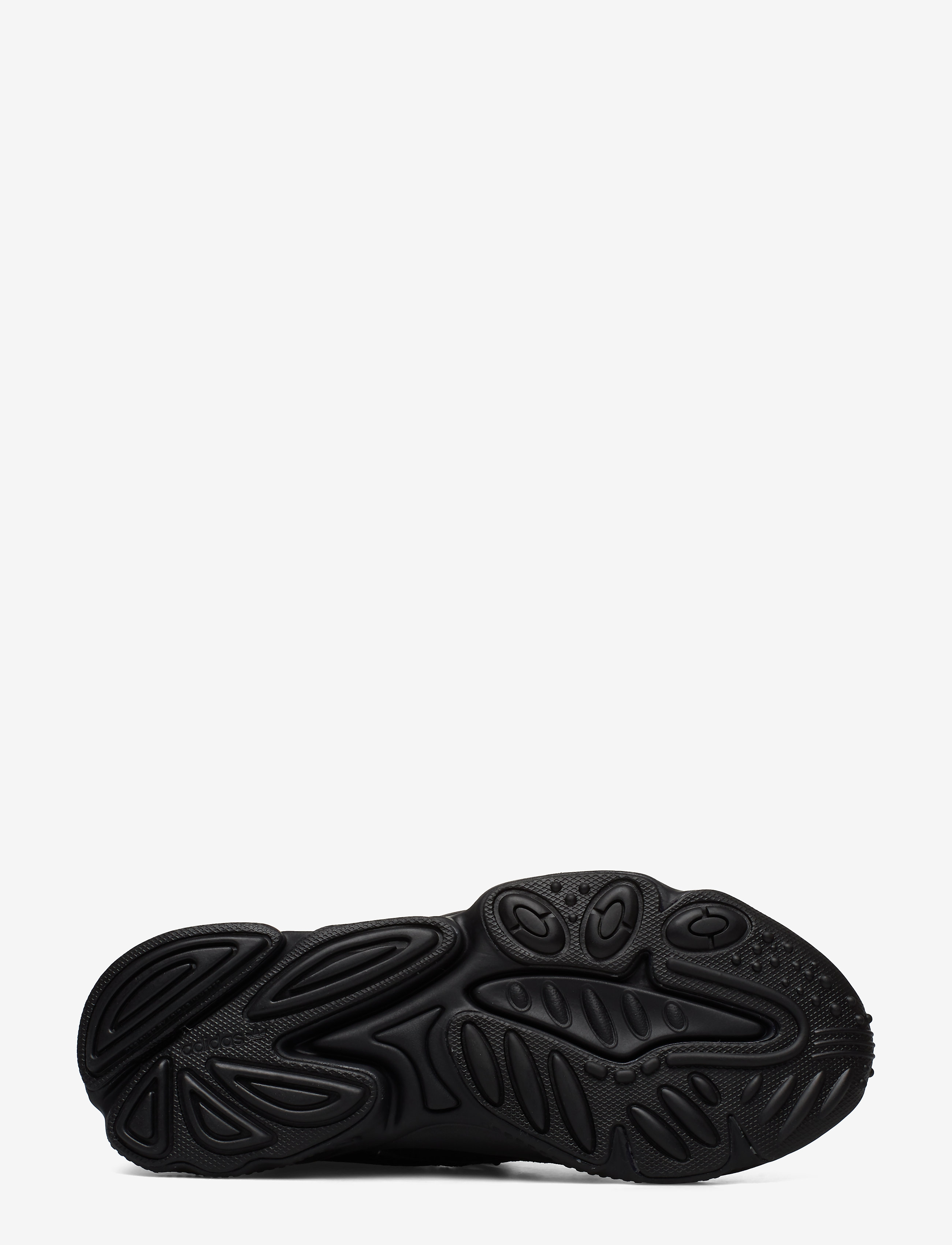 adidas Originals - OZWEEGO - låga sneakers - cblack/cblack/grefiv - 4