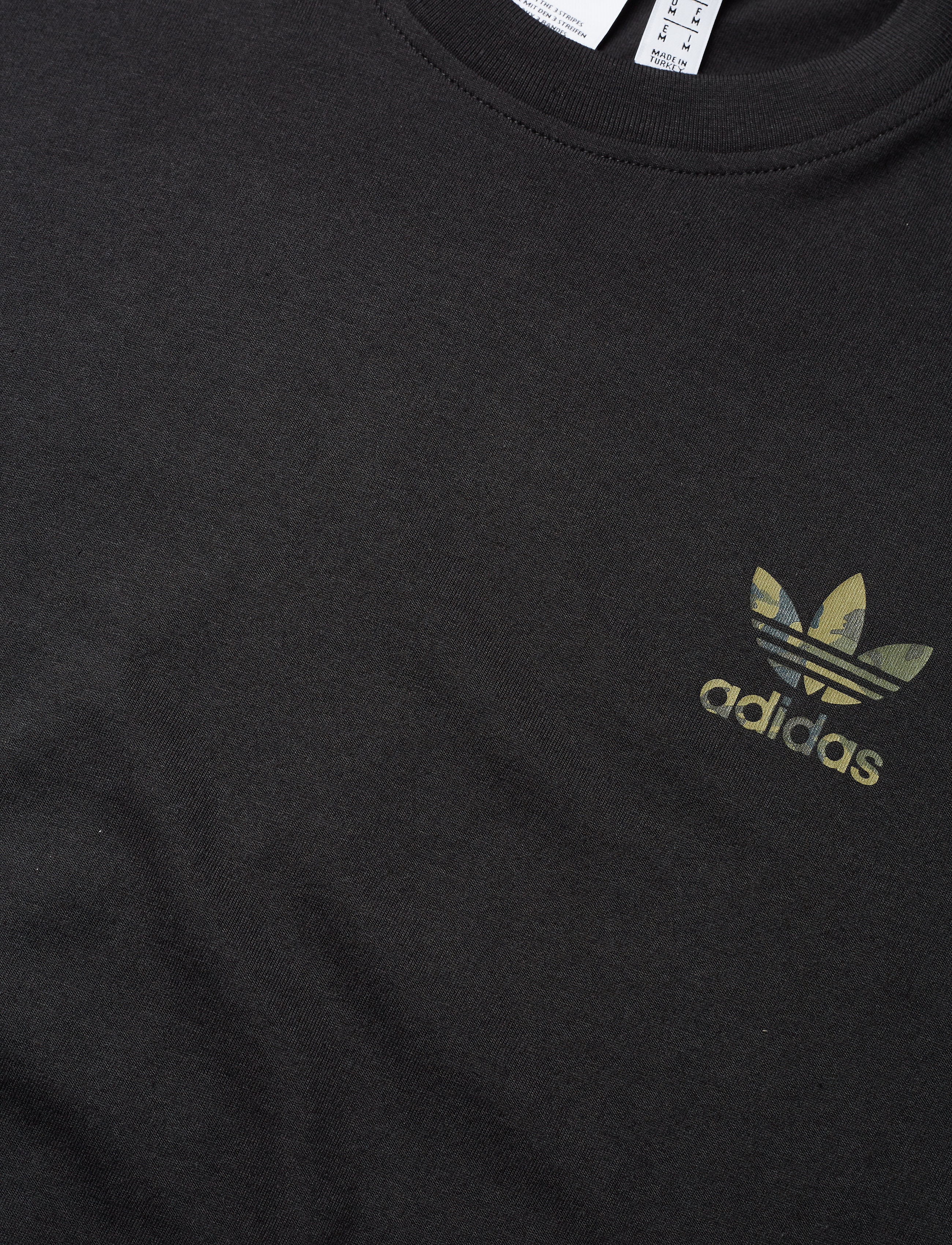 adidas Originals - CAMO ESS T - black - 4