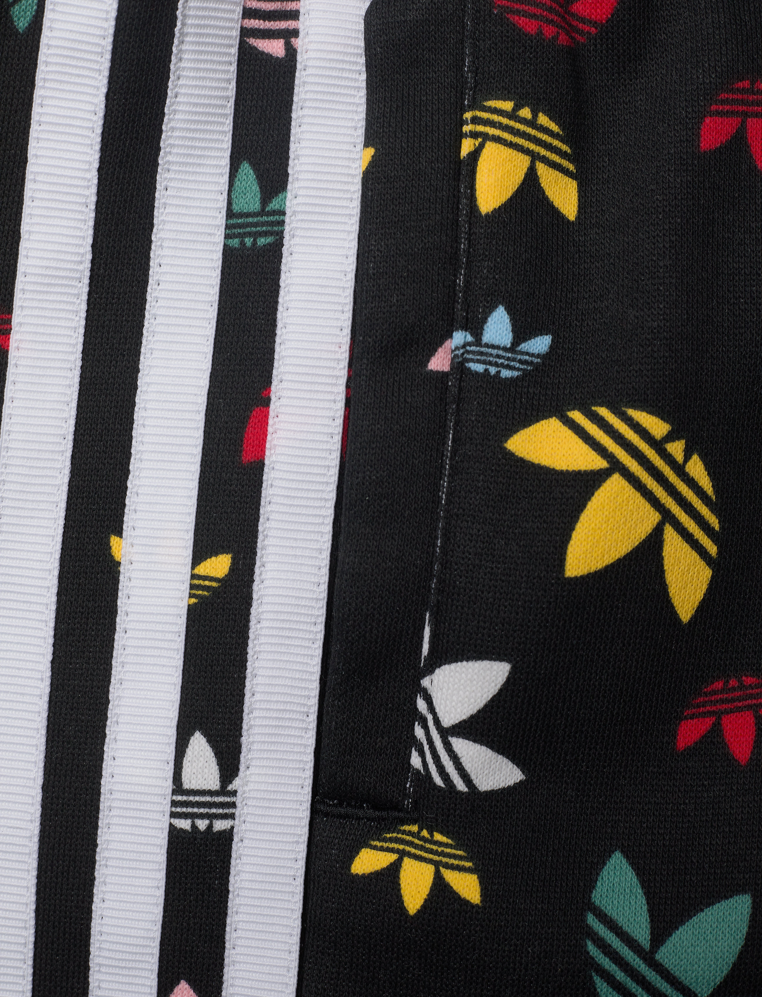 adidas Originals - SHORTS - black/multco - 4