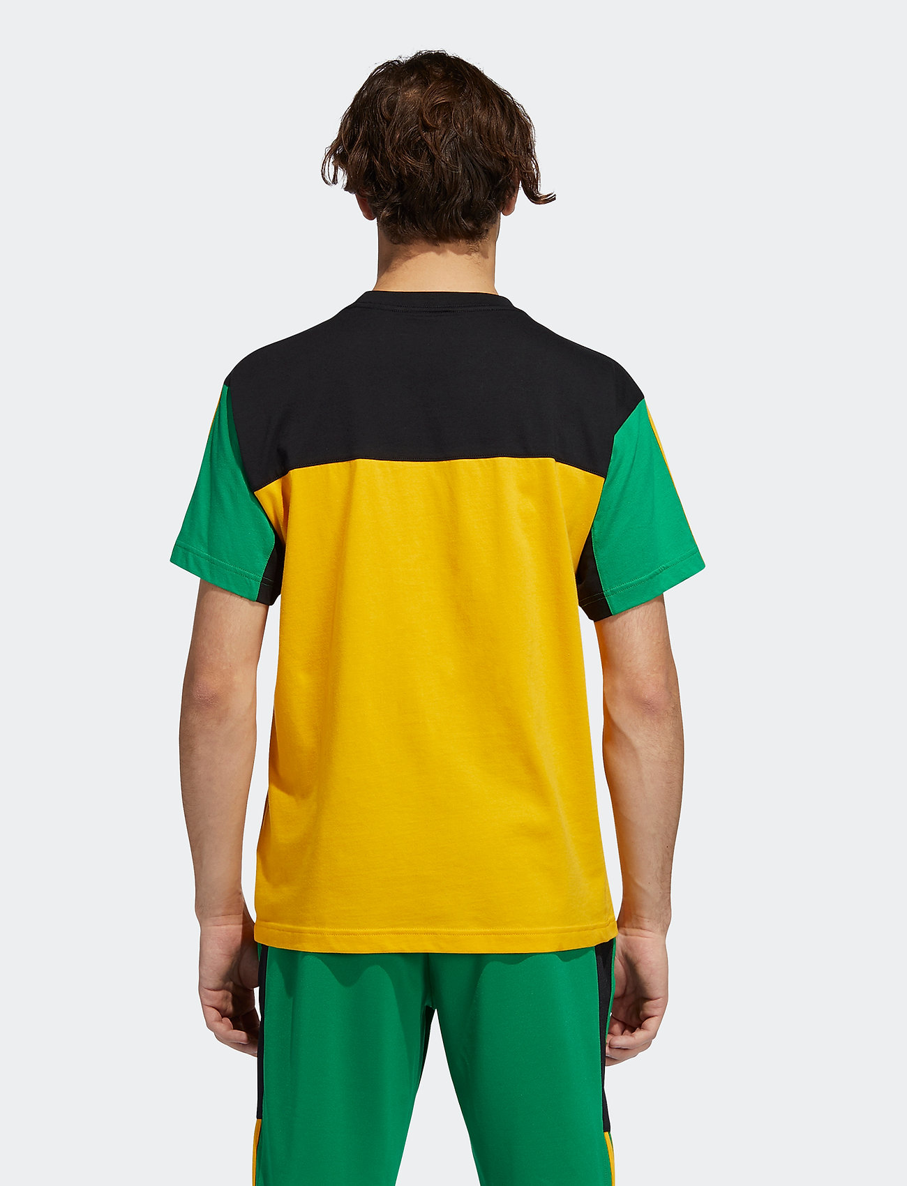 adidas Originals - CLASSICS SS TEE - actgol/black - 5