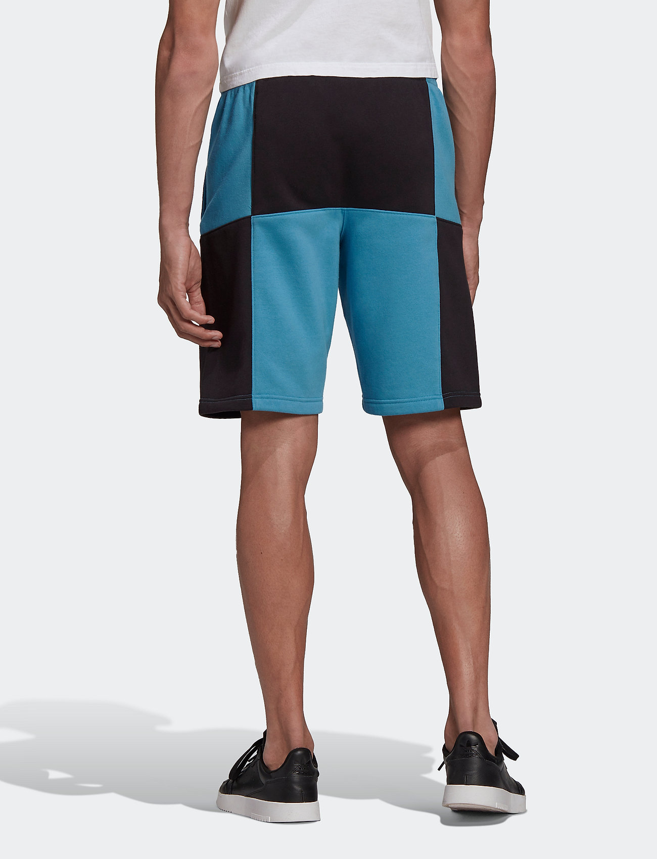 adidas Originals - ADV SHORT - black/tacste - 3
