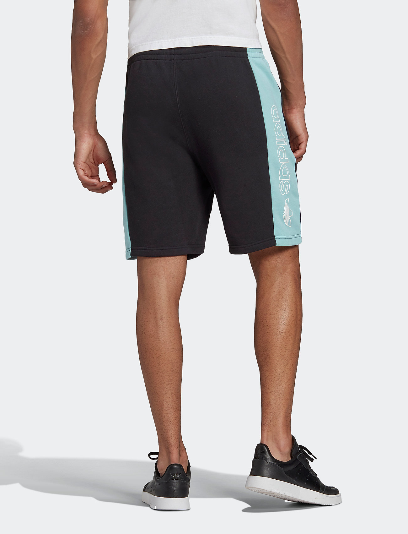 adidas Originals - PANEL SHORT - black - 5