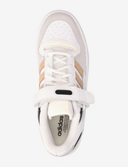 adidas Originals - Forum Low Shoes - sportiniai bateliai žemu aulu - ftwwht/magbei/cblack - 3