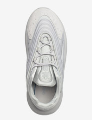 adidas Originals - OZELIA - chunky sneakers - gretwo/gretwo/grefou - 3