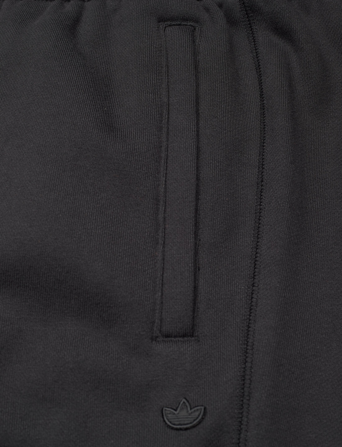 Ess solid 2025 pant adidas