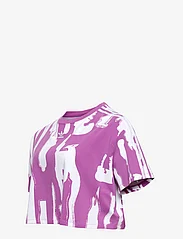 adidas Originals - Thebe Magugu Allover Print Crop T-Shirt (Plus Size) - mažiausios kainos - sepuli/white - 2