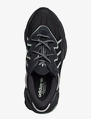 adidas Originals - OZWEEGO - sportiska stila apavi ar pazeminātu potītes daļu - cblack/cblack/silvmt - 3