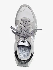 adidas Originals - Retropy E5 W.R.P. Shoes - matalavartiset tennarit - grethr/ftwwht/greone - 3