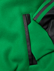 adidas Originals - SST VARSITY - green/black - 5