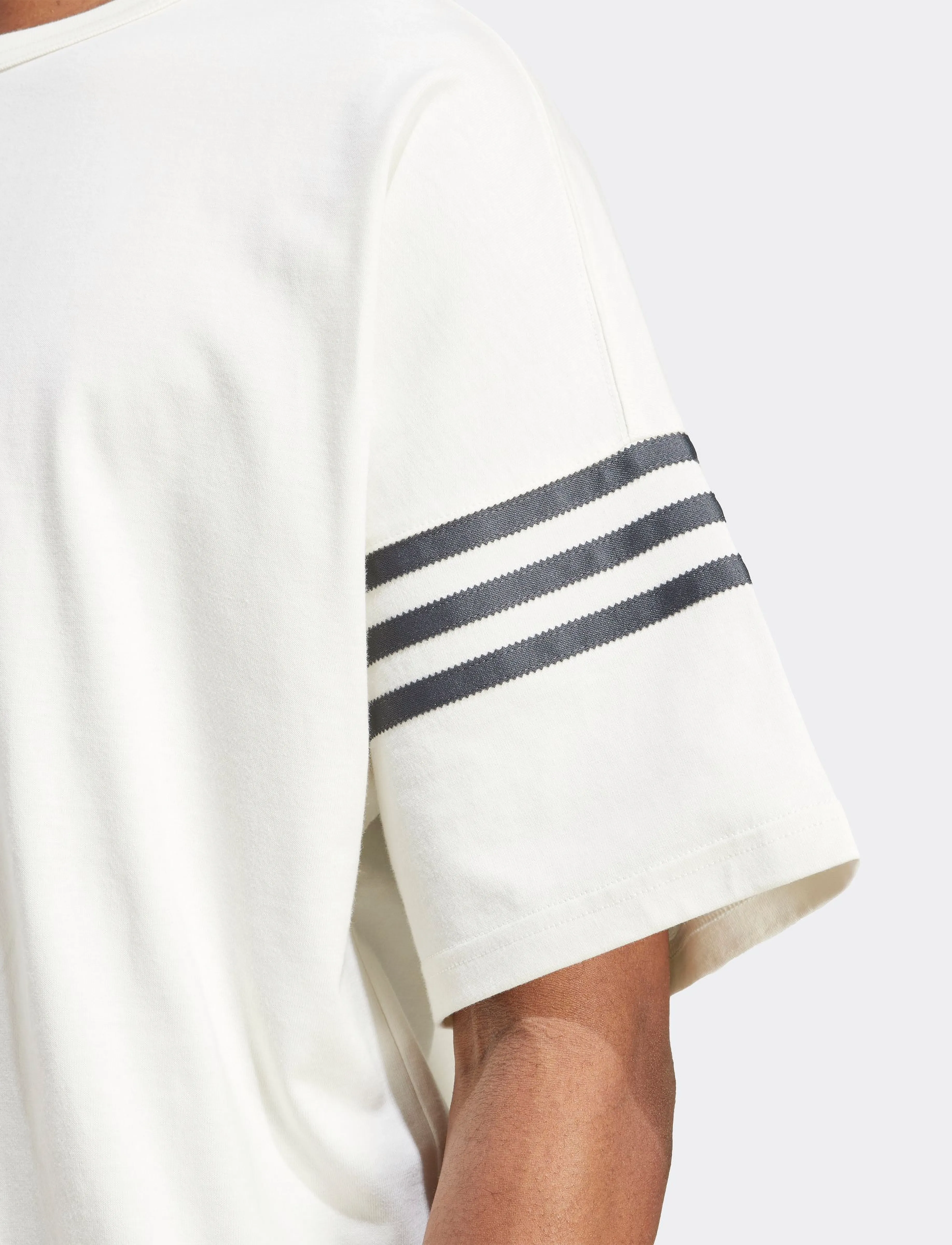 adidas Originals - NEU C TEE - t-shirts - owhite - 4