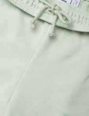 adidas Originals - Essentials+ Made with Hemp Shorts - sweatshorts - lingrn - 5