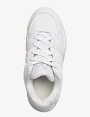adidas Originals - COURT MAGNETIC - lave sneakers - ftwwht/ftwwht/crywht - 3
