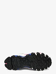 adidas Originals - Hyperturf Shoes - hiking shoes - cblack/crywht/wonbei - 4