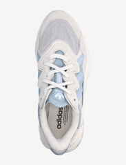 adidas Originals - OZWEEGO - sportiska stila apavi ar pazeminātu potītes daļu - greone/wonblu/crywht - 3