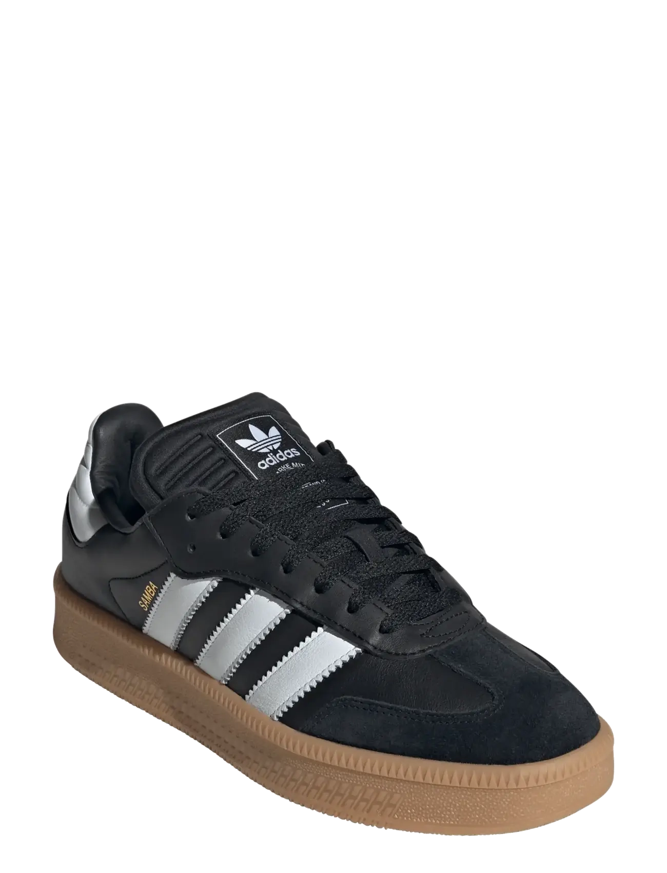 CBLACK/FTWWHT/GUM3