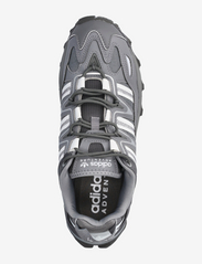 adidas Originals - HYPERTURF - hiking shoes - grethr/ftwwht/grefiv - 3