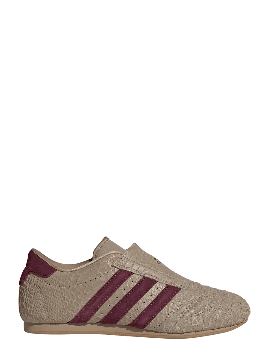 adidas Originals - adidas TAEKWONDO W - lave sneakers - trakha/maroon/gum3 - 1