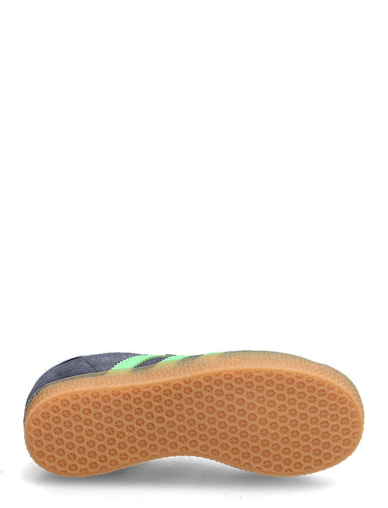 adidas Originals - GAZELLE C - låga sneakers - shanav/scrgrn/luaq - 4