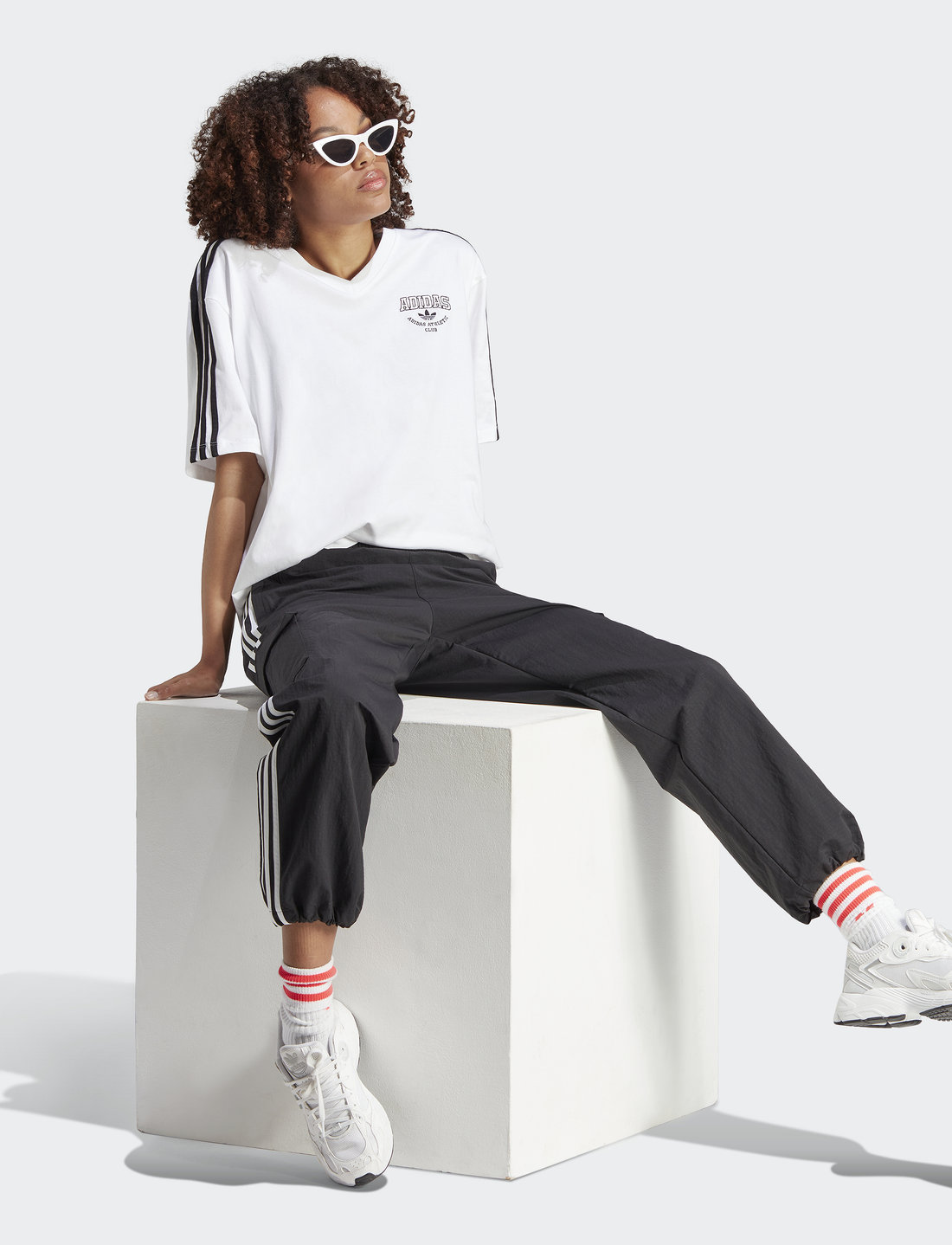 Adidas originals white t shirt women's hotsell