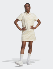 adidas Originals - MONOGRAM DRESS - marškinėlių tipo suknelės - wonwhi - 2