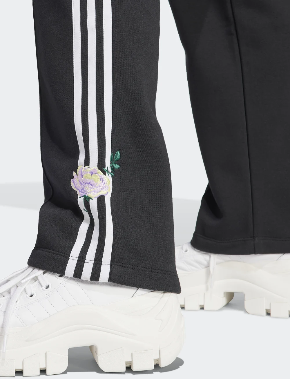 Embroidered Flower Joggers