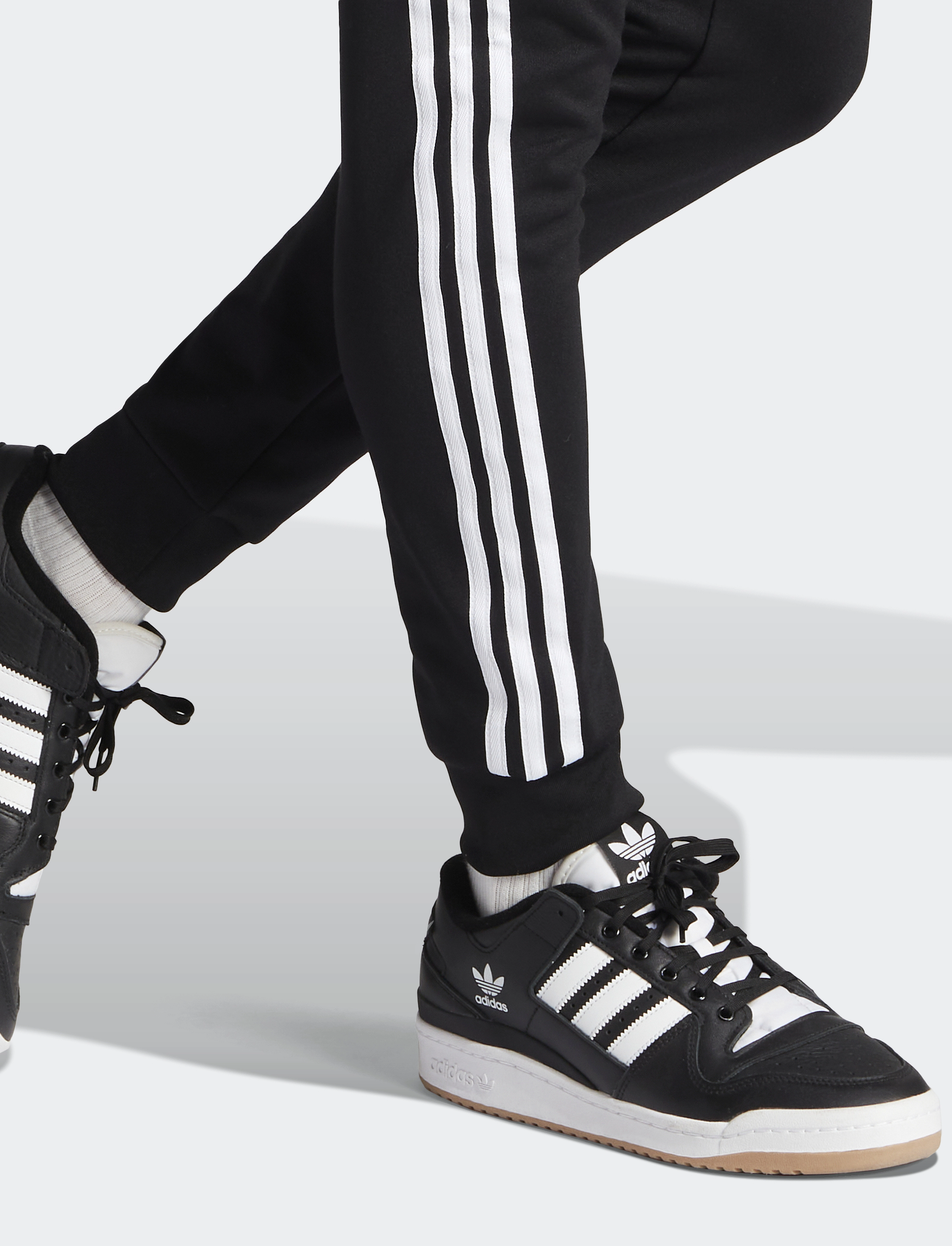 Adidas Originals Sst Tp mjukisbyxor herr – bild 5