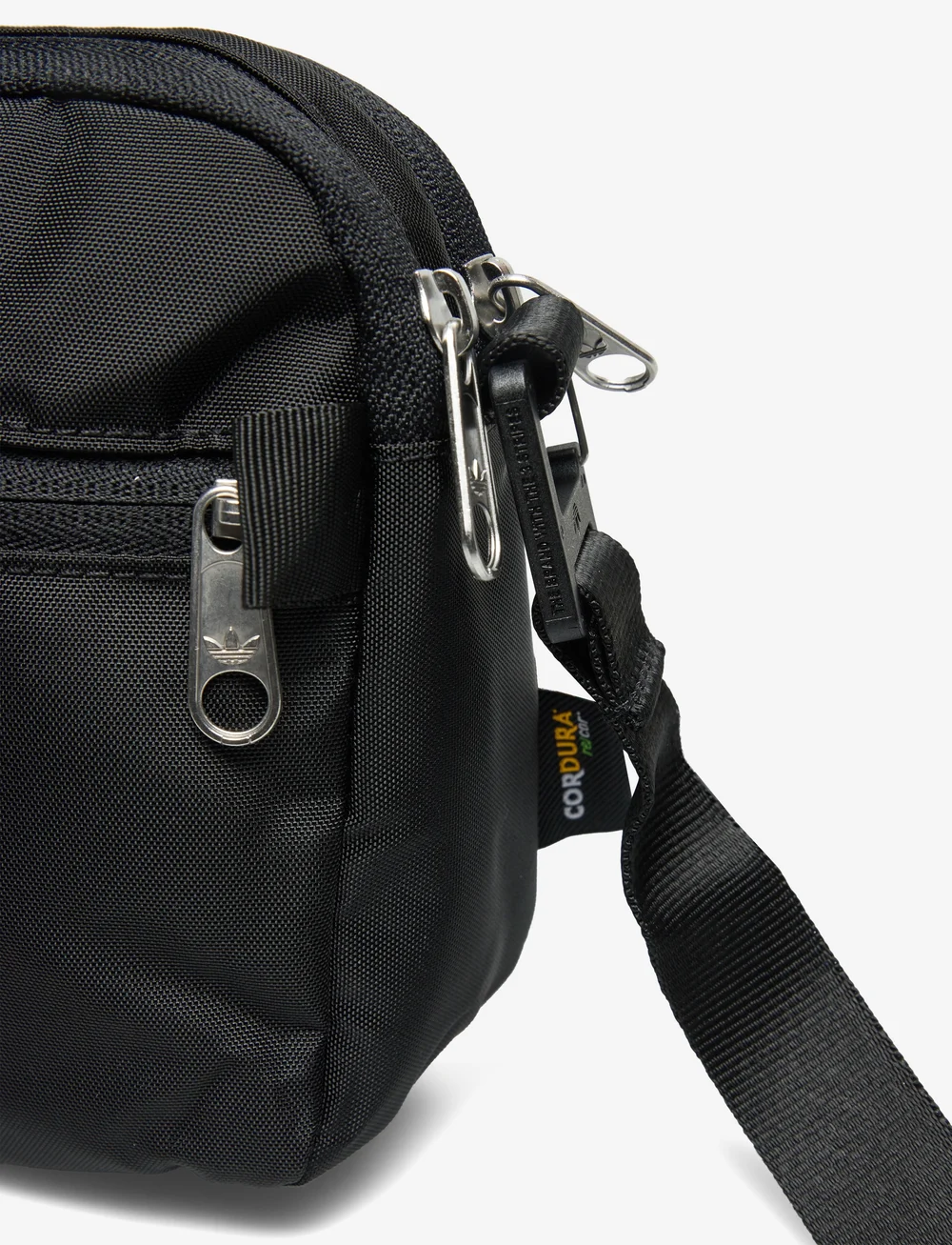 adidas Originals - PREMIUM ESSENTIALS SMALL AIRLINER - handtaschen & bauchtaschen - black - 3