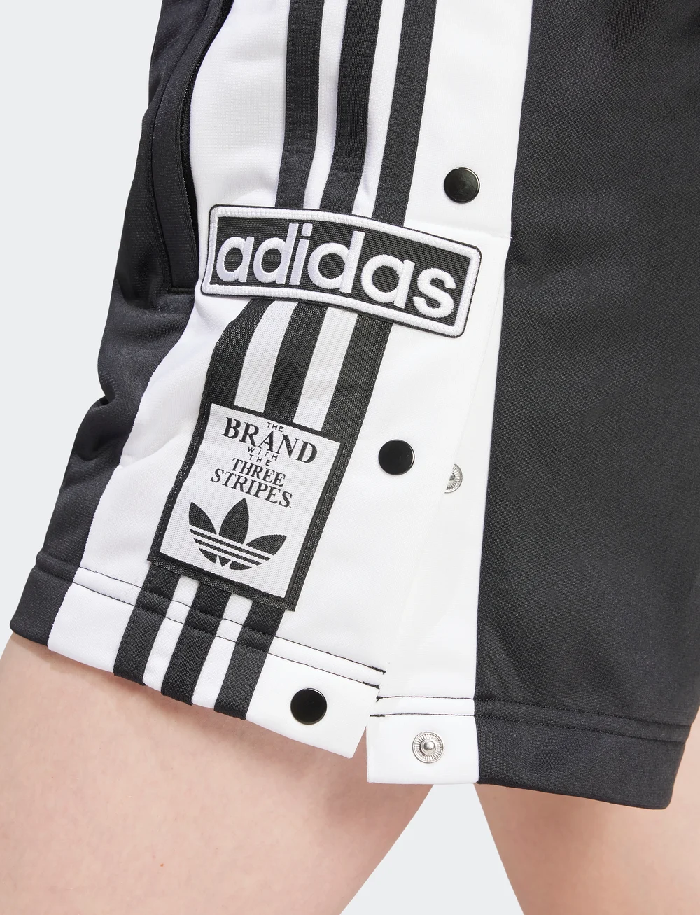 adidas Originals - ADIBREAK SHO - vabaaja lühikesed püksid - black - 5