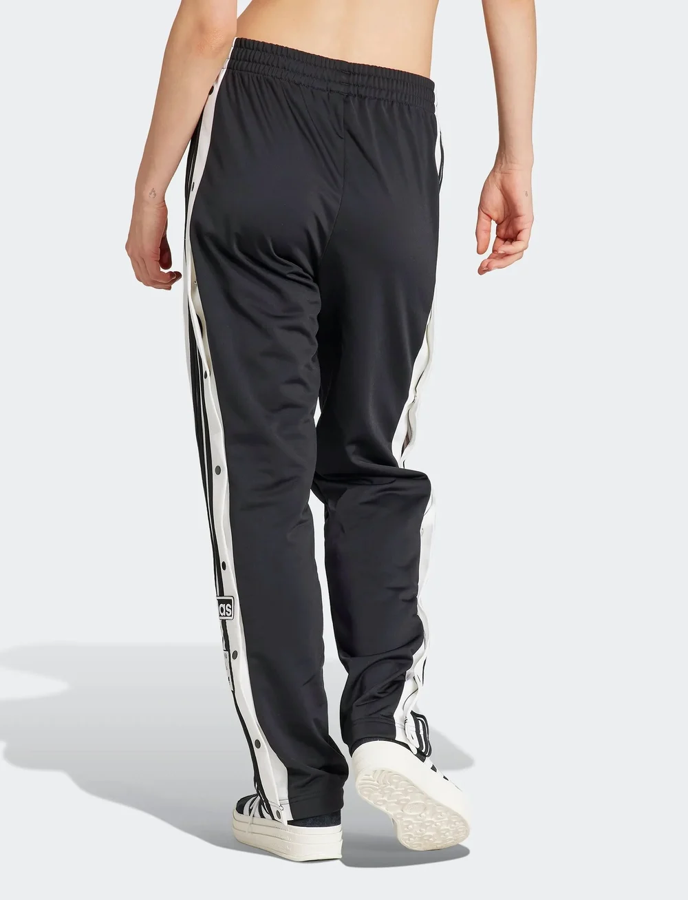 adidas Originals - ADIBREAK PT - treeningpüksid - black - 4