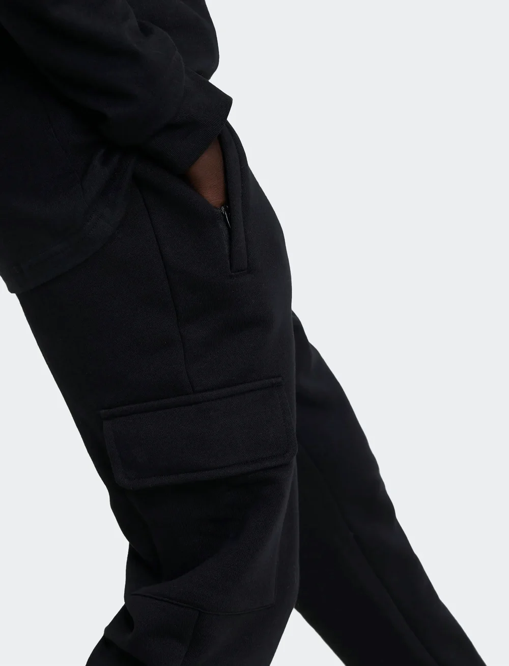 adidas Originals - FLEECE CARGO P - cargohosen - black - 3