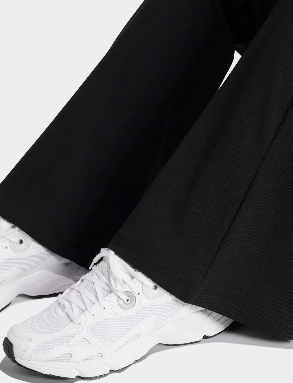 adidas Originals - ESS FL LEGGINGS - tights - black - 4