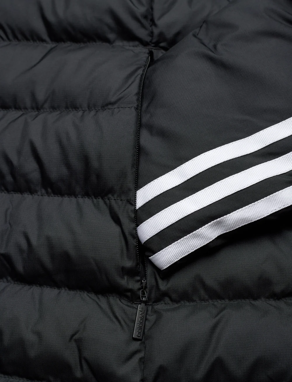 Adidas originals - slim jacket - svart/vit online