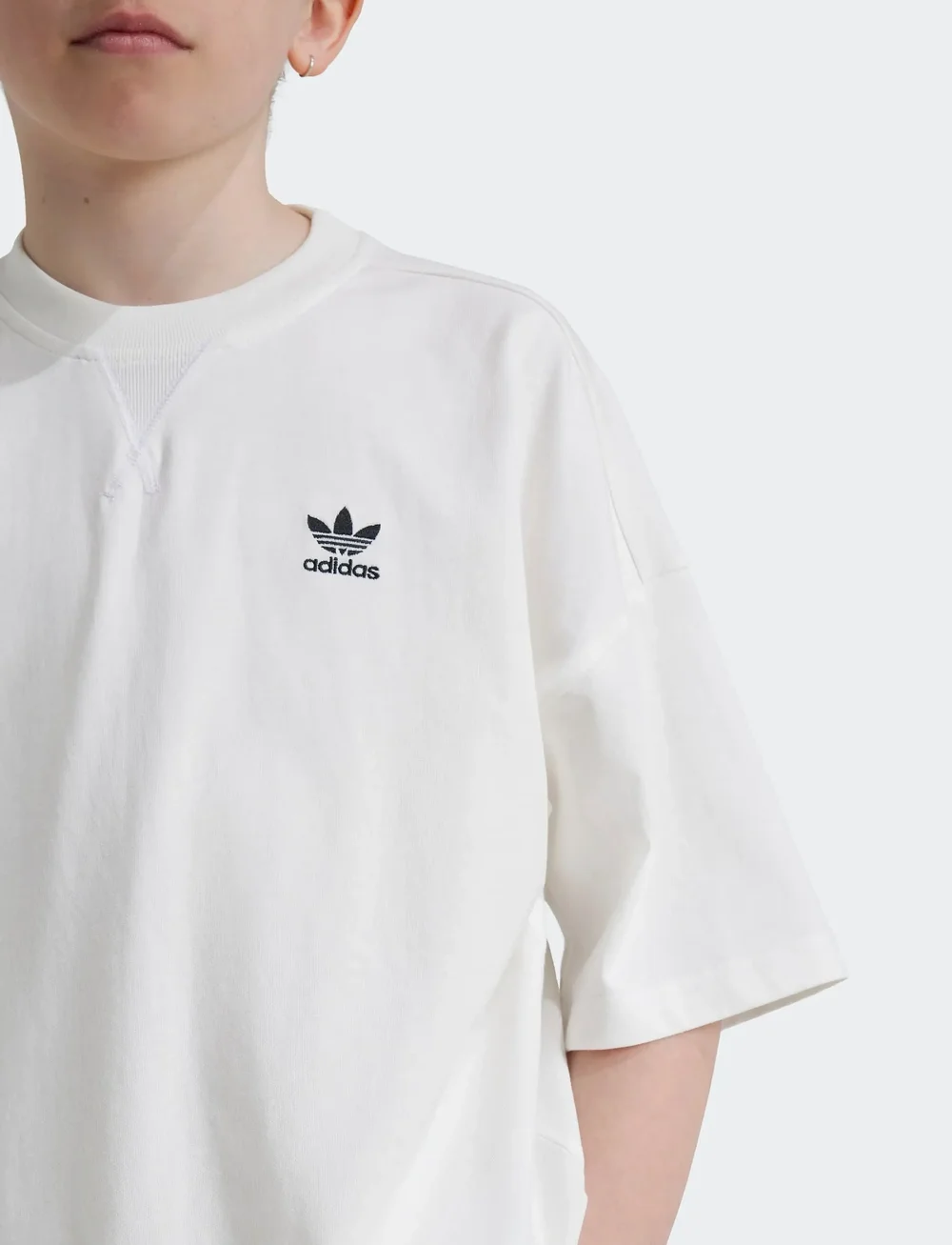 adidas Originals - TEE - short-sleeved t-shirts - clowhi - 4