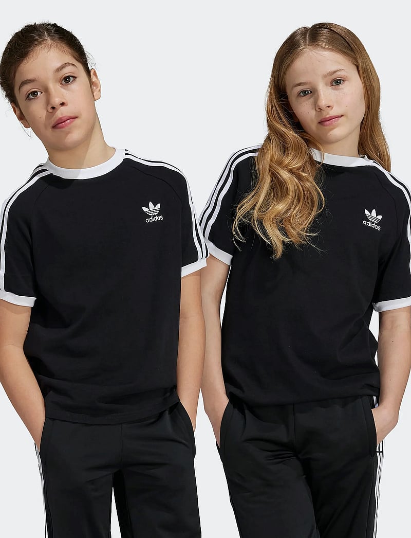 adidas Originals 3 Stripe Tee (ADIIX7626) - Short-sleeved adidas Originals 3 Stripe Tee (ADIIX7626) - Short-sleeved