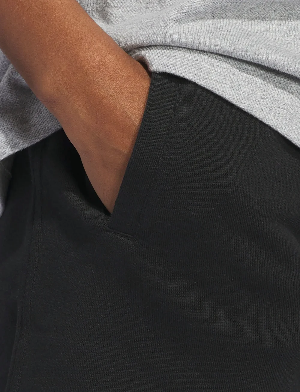 adidas Originals - ESS SHORTS - apatinės dalies rūbai - black - 2