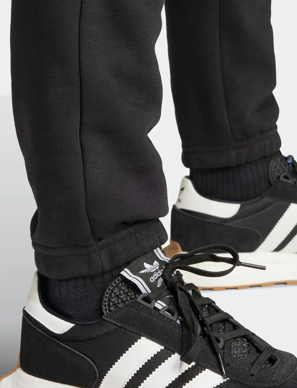 adidas Originals - ESS PT - verryttelyhousut - black - 4