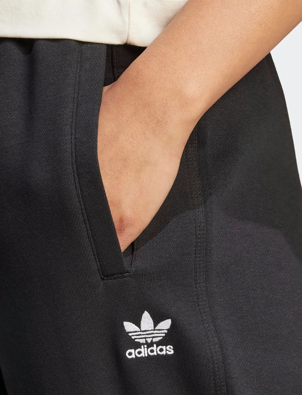 adidas Originals - ESS JOGGERS - treeningpüksid - black - 4
