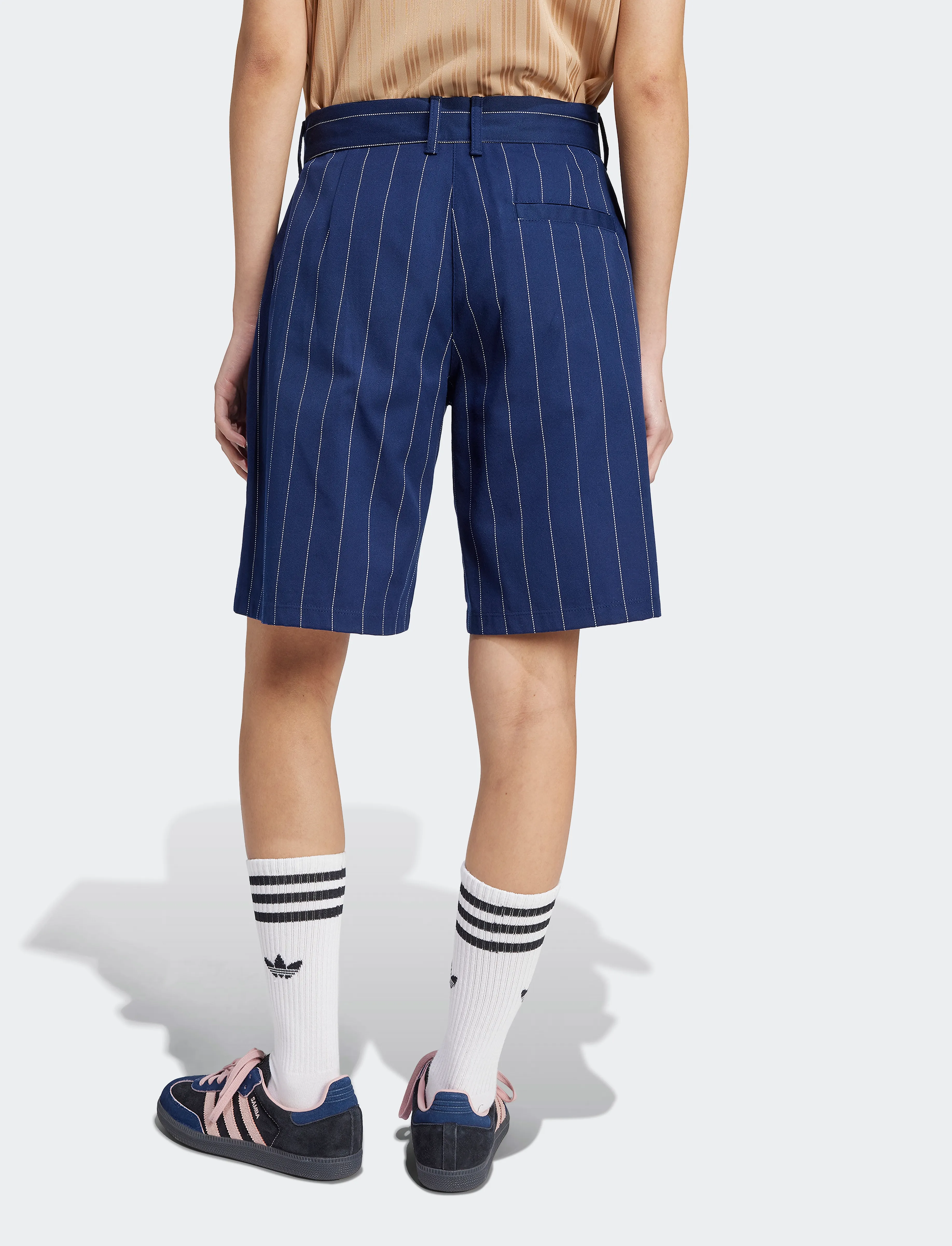 adidas Originals - PINSTRIPE SHORT - nindig/owhite - 2
