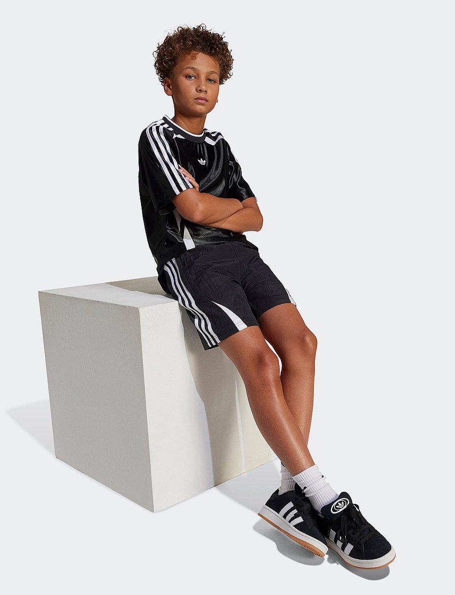 adidas Originals - WOVEN SHORT - shorts de sport - black - 2
