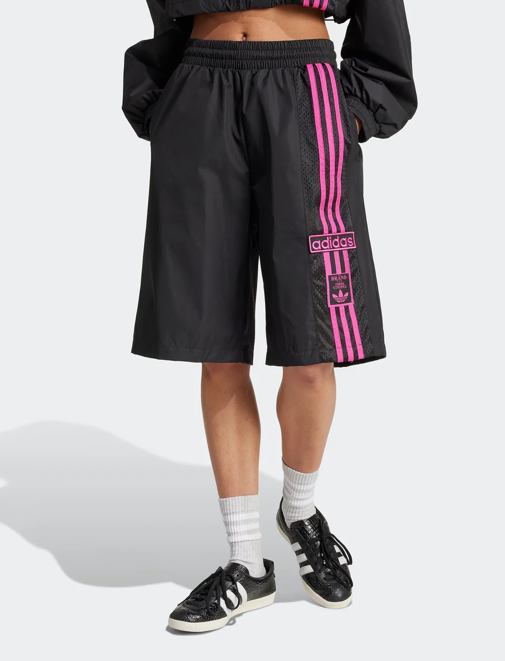 adidas Originals - WOVEN TRACKPANT - vabaajapüksid - black - 2