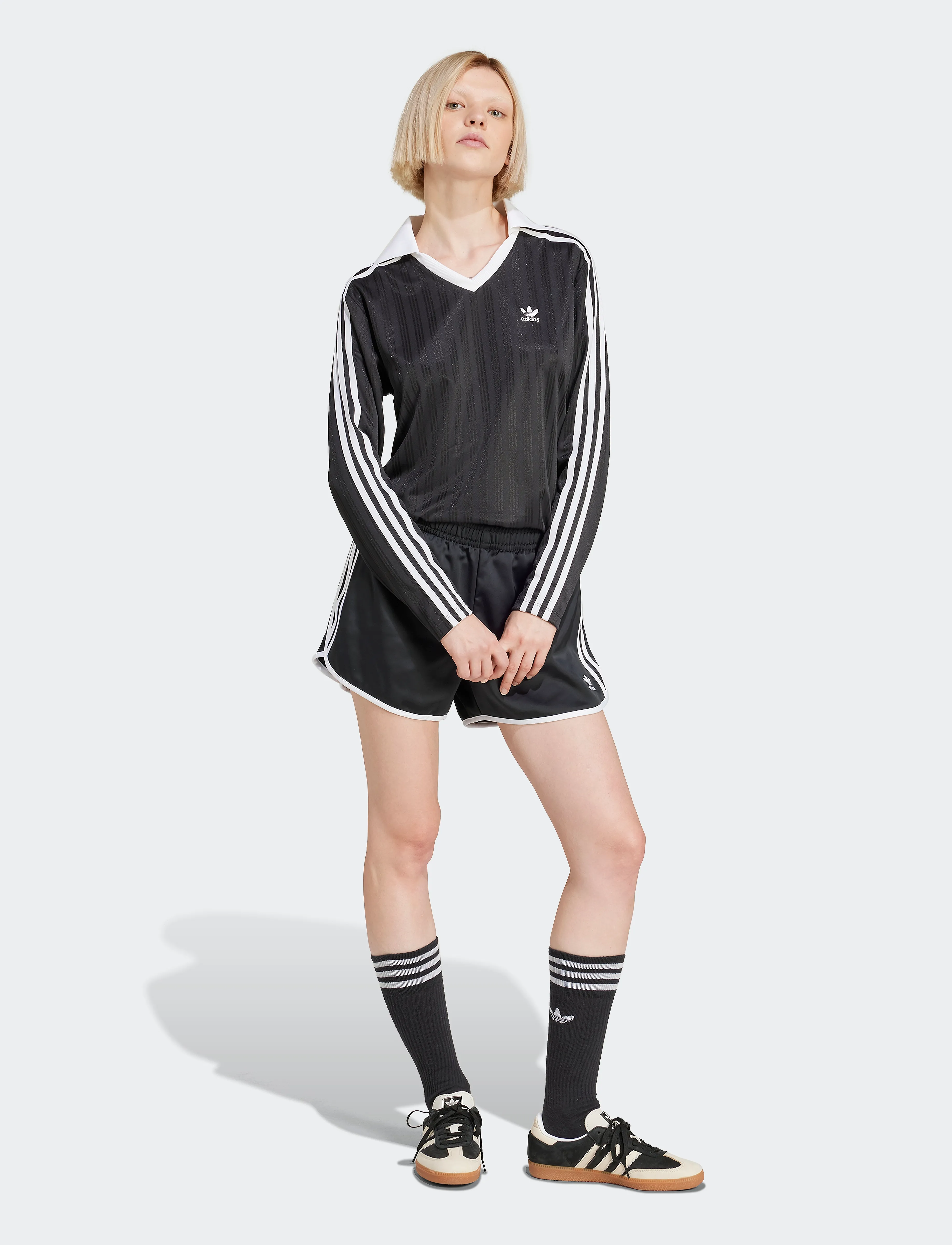 adidas Originals V-NECK LS TEE - T-shirts & Toppar - BLACK / black