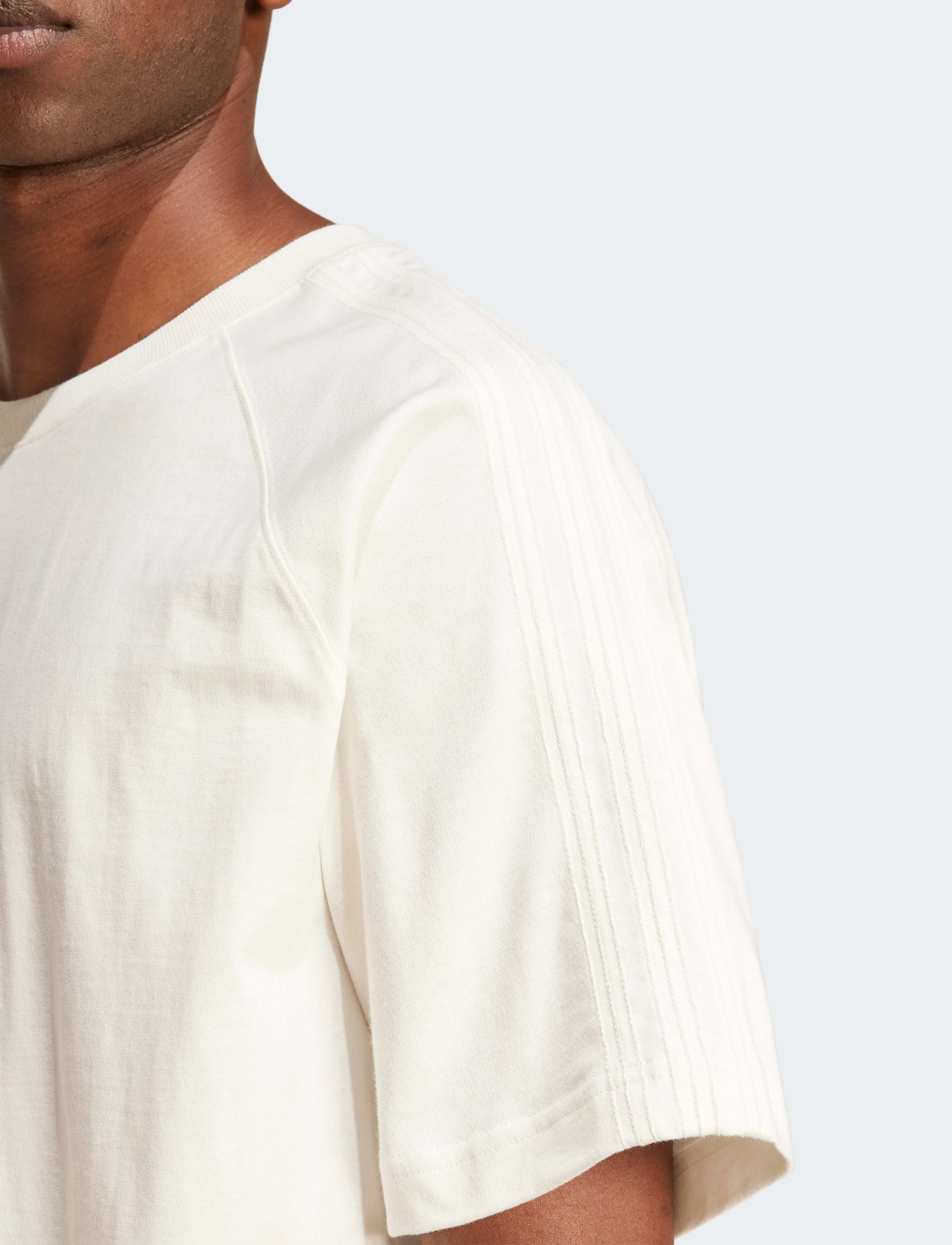 adidas Originals - P ESS TEE - tops & t-shirts - clowhi - 5