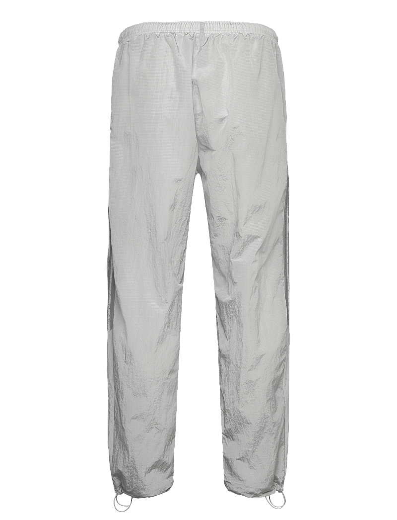 adidas Originals - 2000 TP - trainingshosen - gretwo/grethr - 2