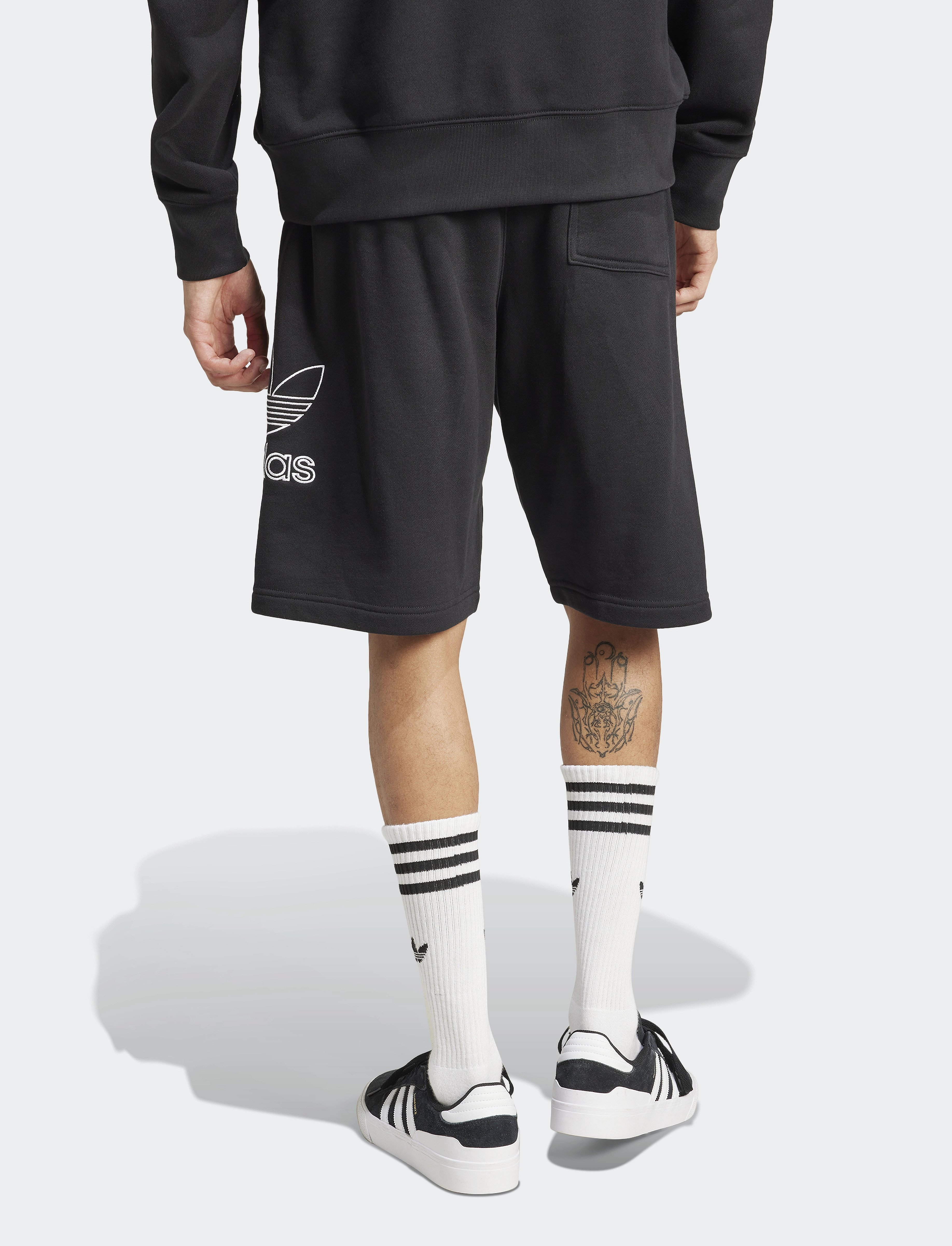 adidas Originals - TREF SHORT - black - 4