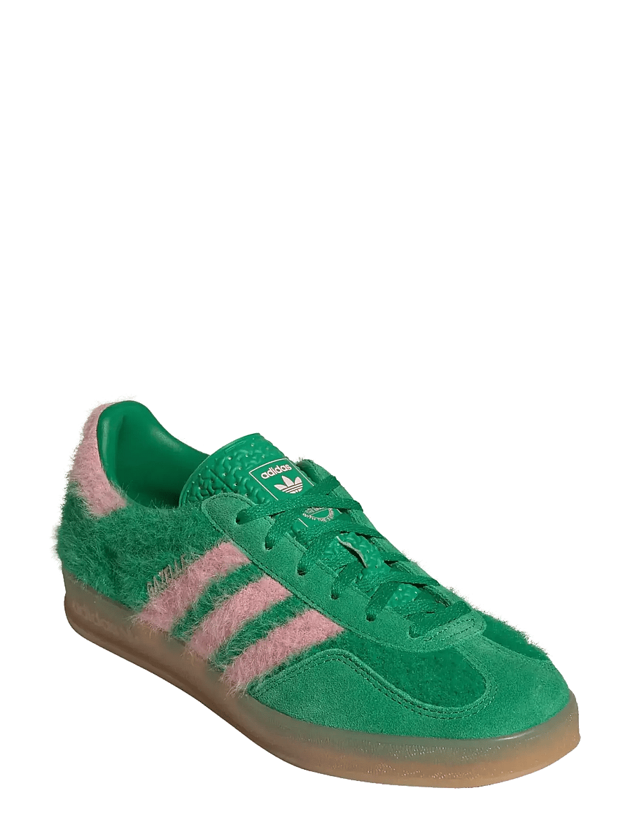 adidas Originals - GAZELLE INDOOR W - lave sneakers - green/glopnk/gum3 - 0