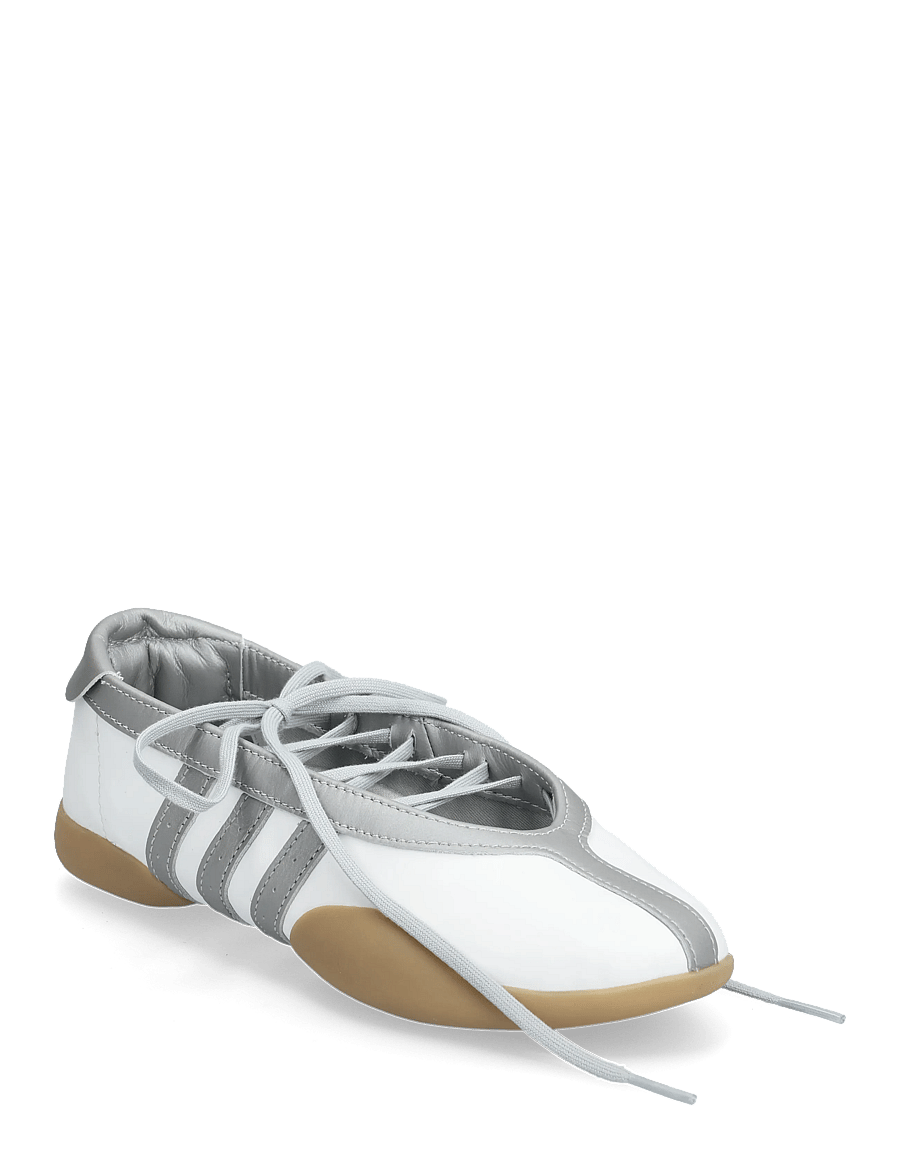 adidas Originals - TAEKWONDO MEI BALLET W - lave sneakers - ftwwht/silvmt/gum3 - 0